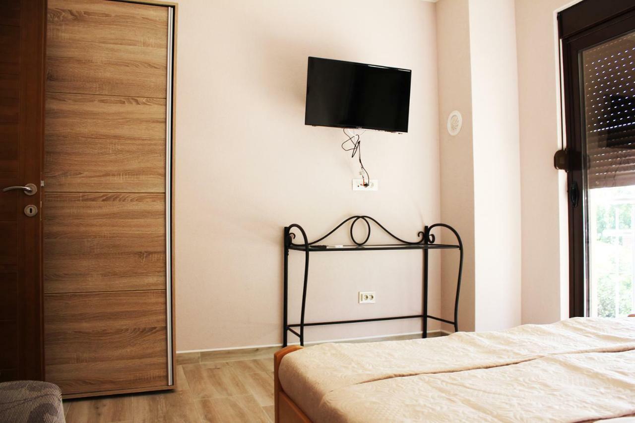 Mimoza Apartments Ðenovići Buitenkant foto